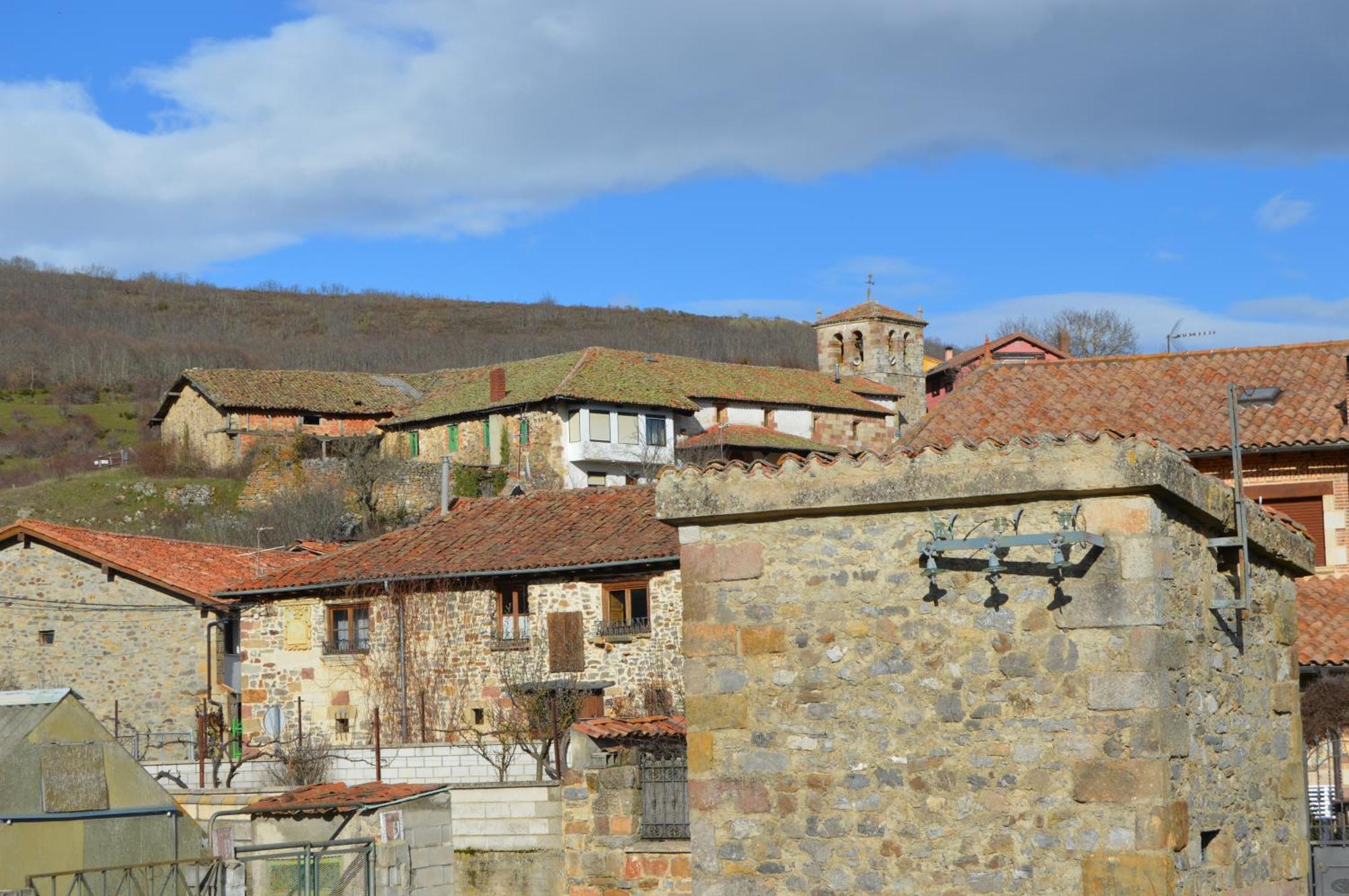 Casa Simon Guest House Cervera De Pisuerga Bagian luar foto