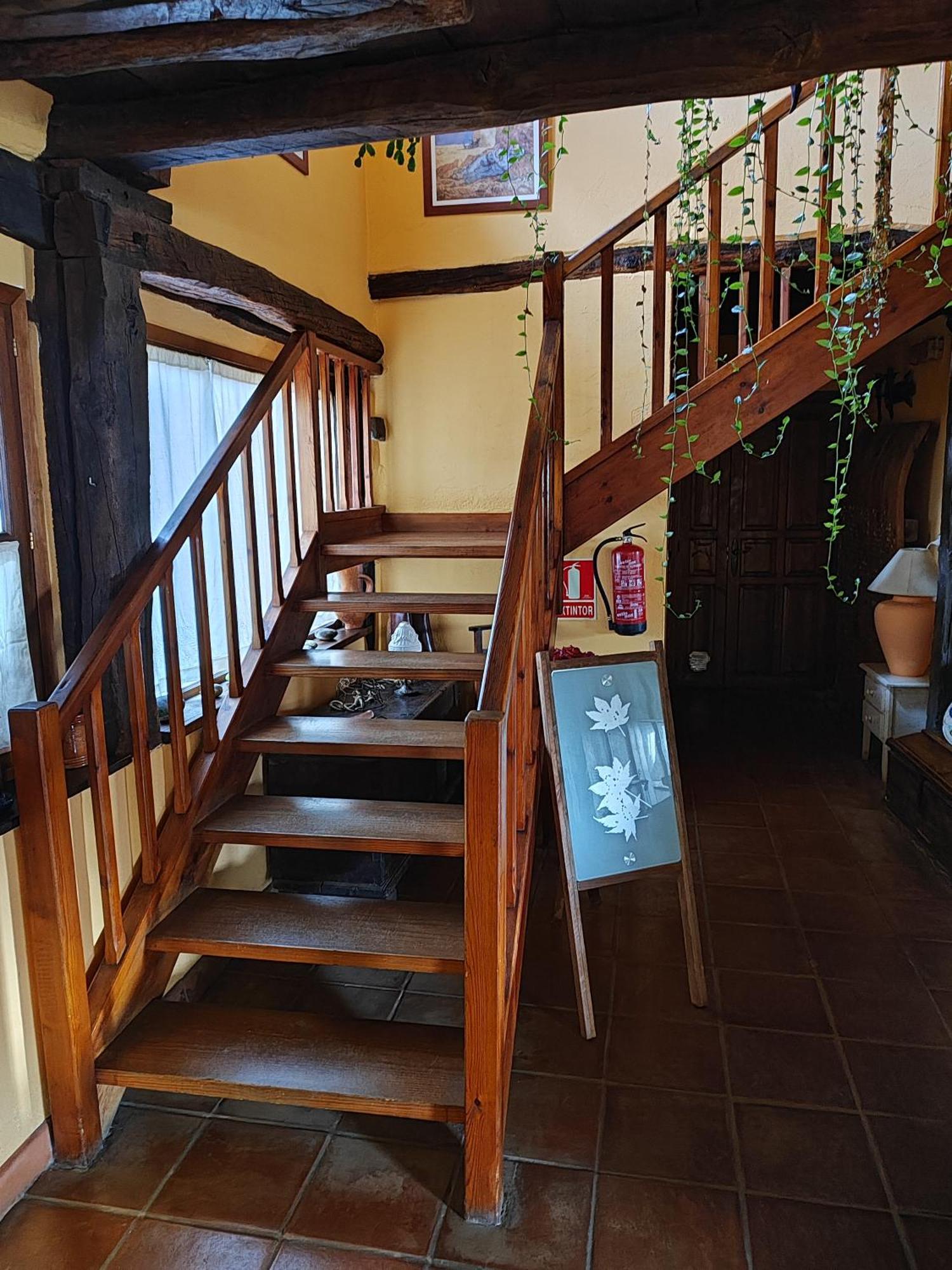 Casa Simon Guest House Cervera De Pisuerga Bagian luar foto