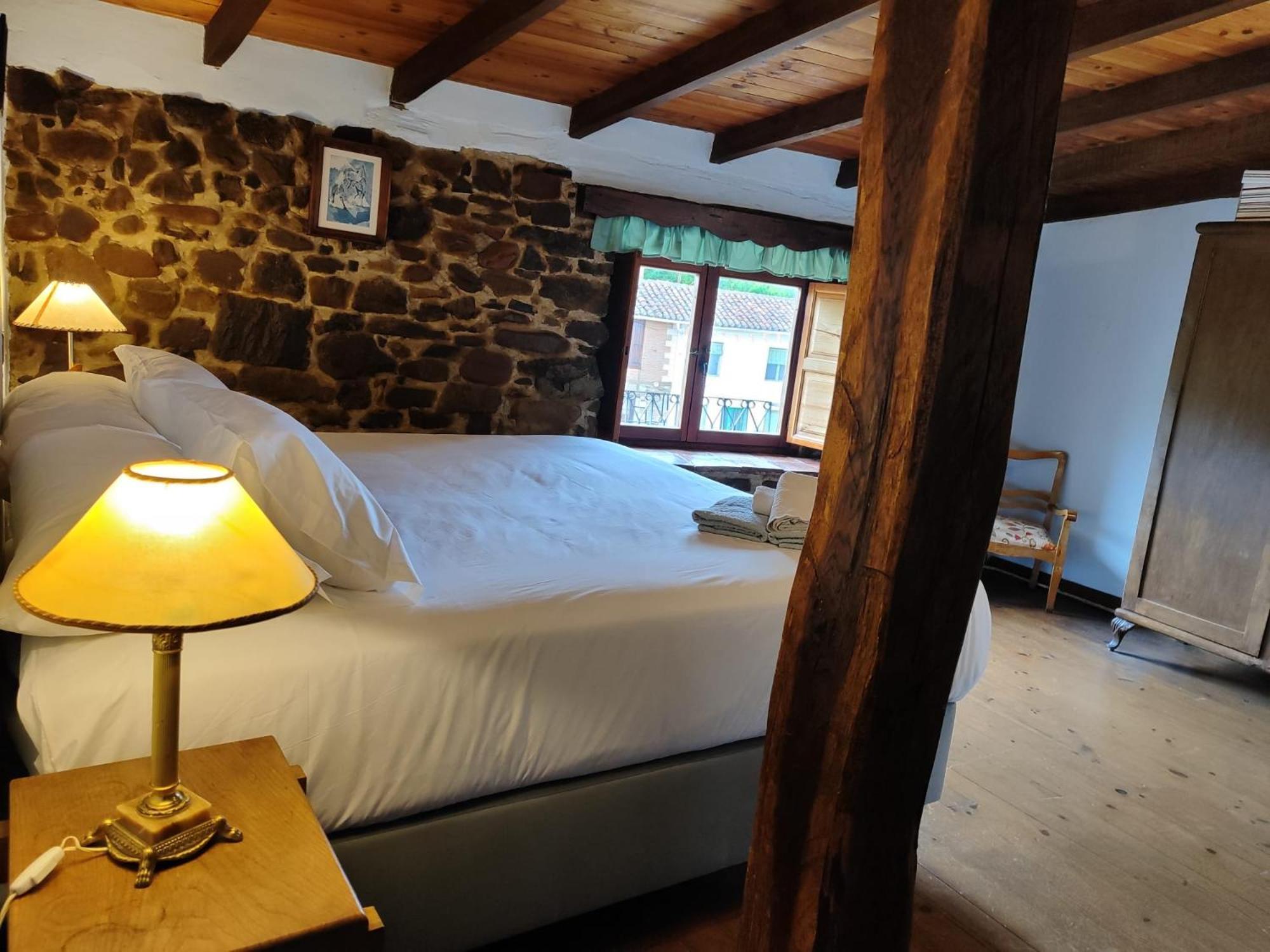 Casa Simon Guest House Cervera De Pisuerga Bagian luar foto