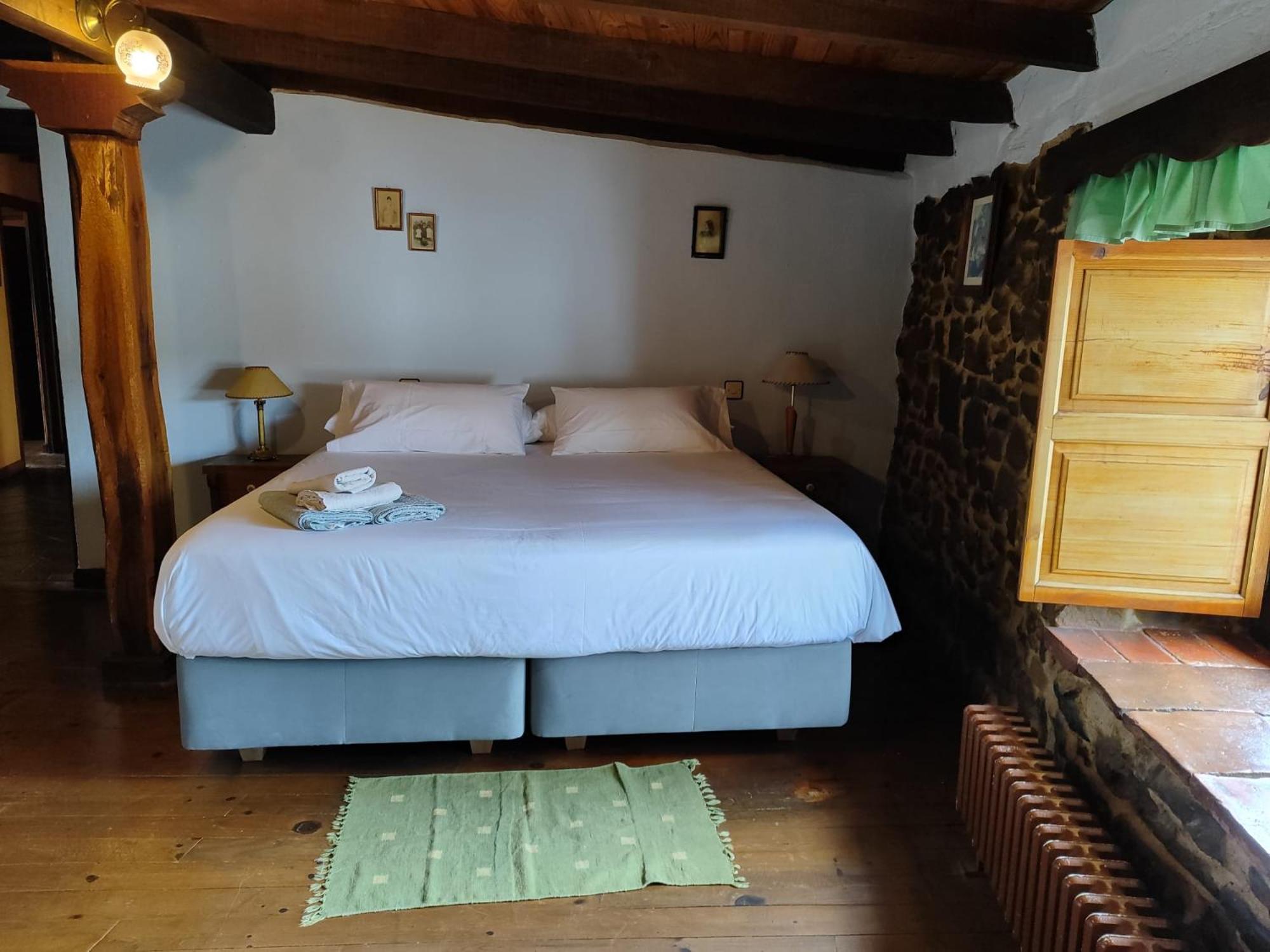 Casa Simon Guest House Cervera De Pisuerga Bagian luar foto