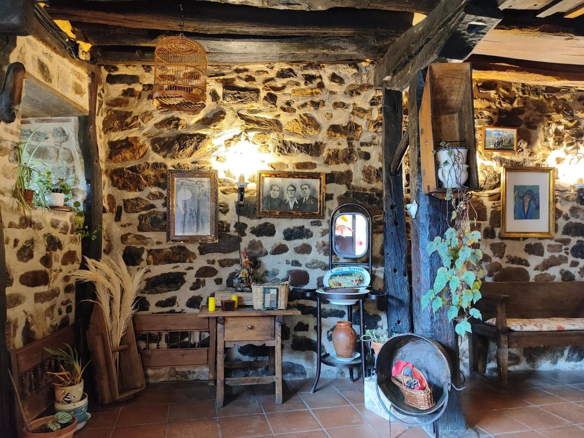 Casa Simon Guest House Cervera De Pisuerga Bagian luar foto