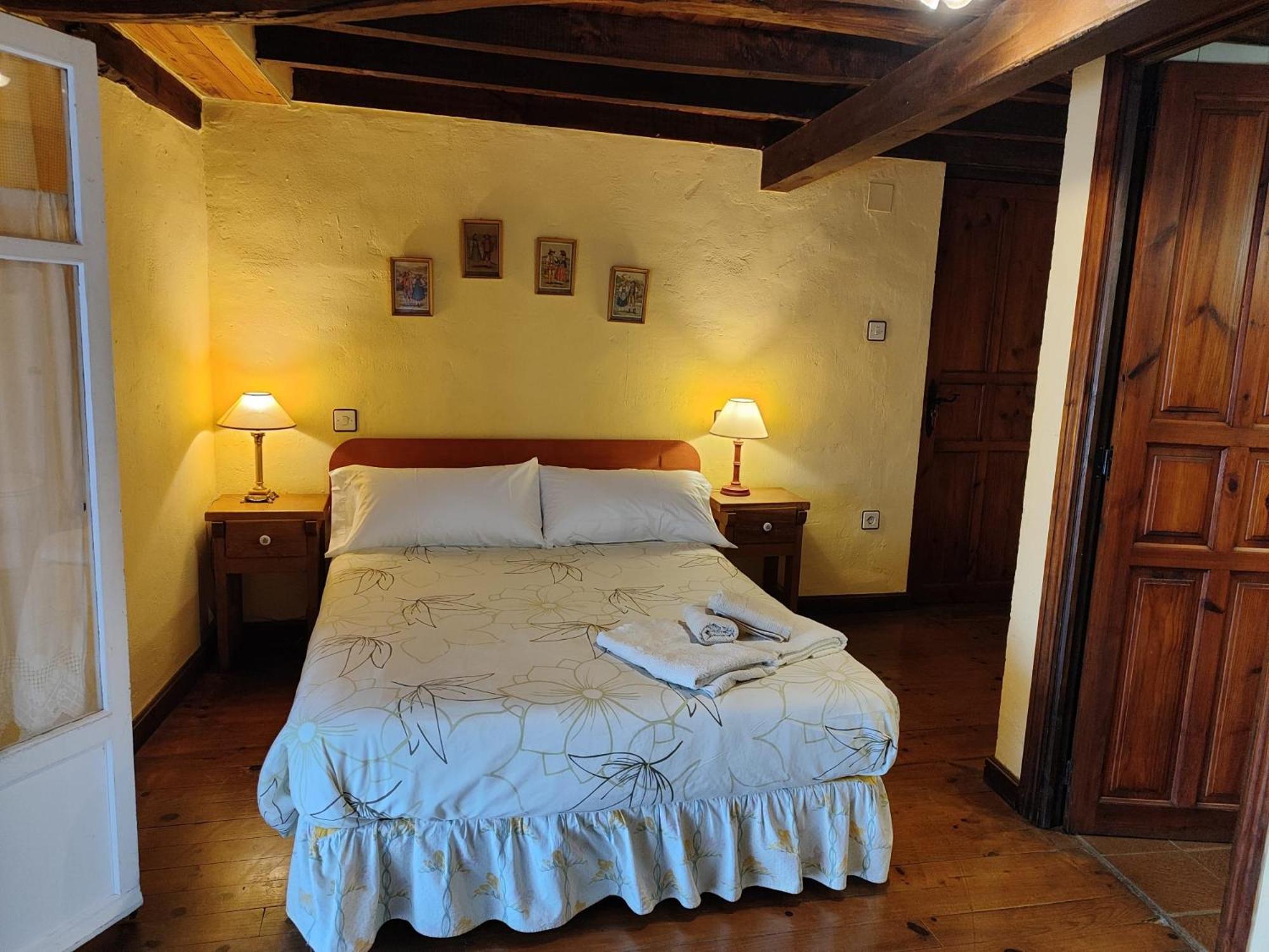 Casa Simon Guest House Cervera De Pisuerga Bagian luar foto